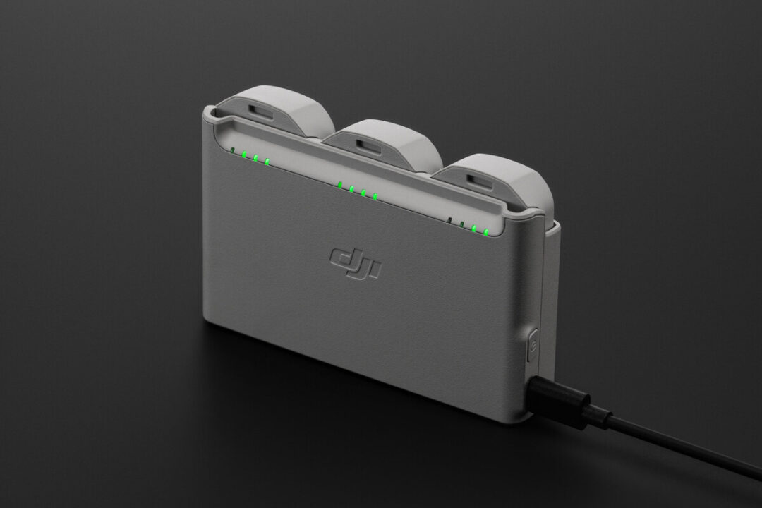 DJI Neo Two-Way Charging Hub side view